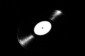 レコード買取専門店スタッフ体験談：値段がつかないレコードの特徴 レコード買取コラム
